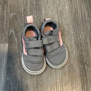 Grey & pink velcro toddler vans